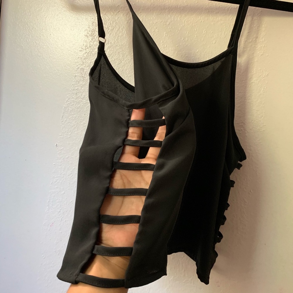 🖤 Brandy Melville black crop top 🖤 - Picture 3 of 4